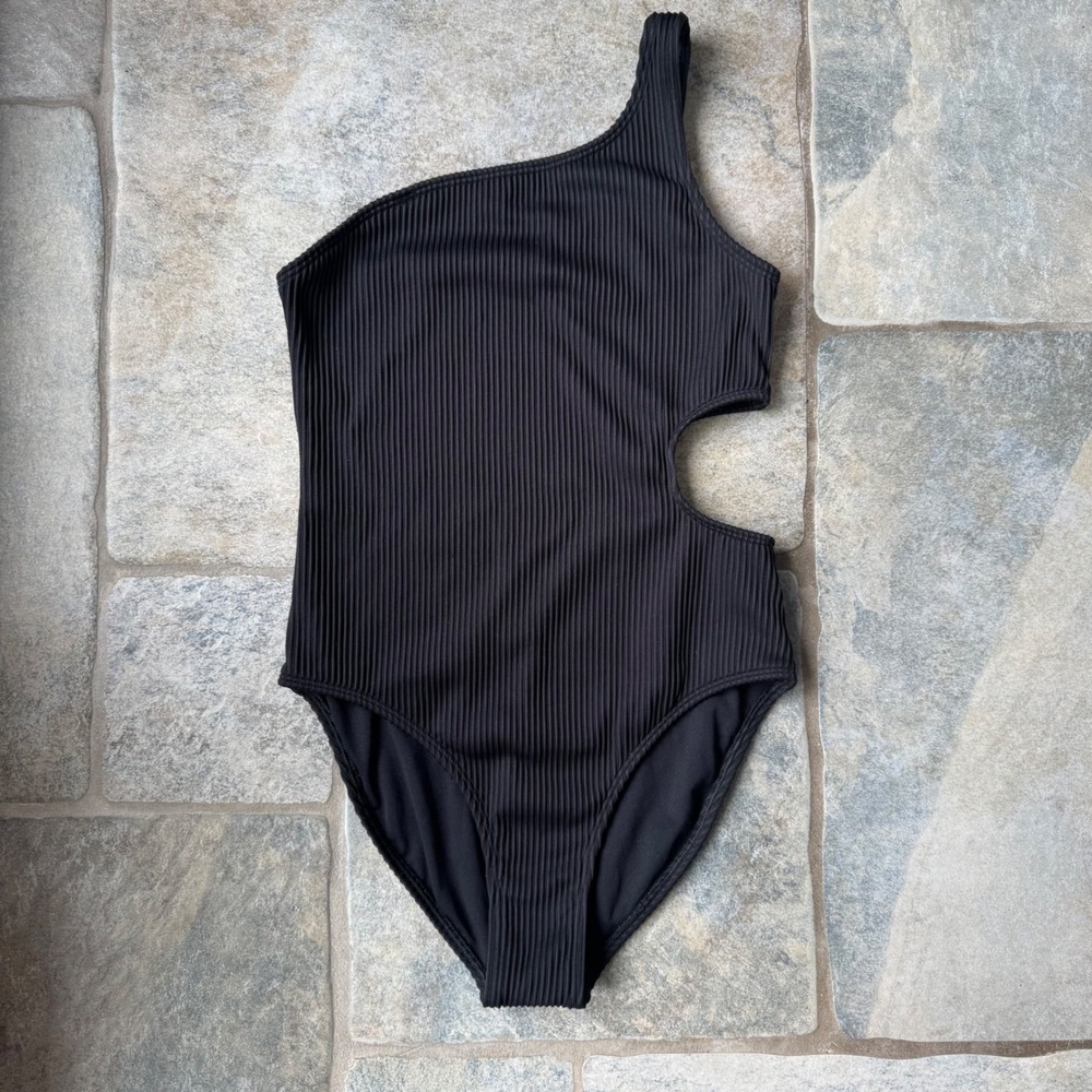 Abercrombie Kids Black One-Shoulder One Piece Swimsuit Size 11/12 Y2K-Inspired